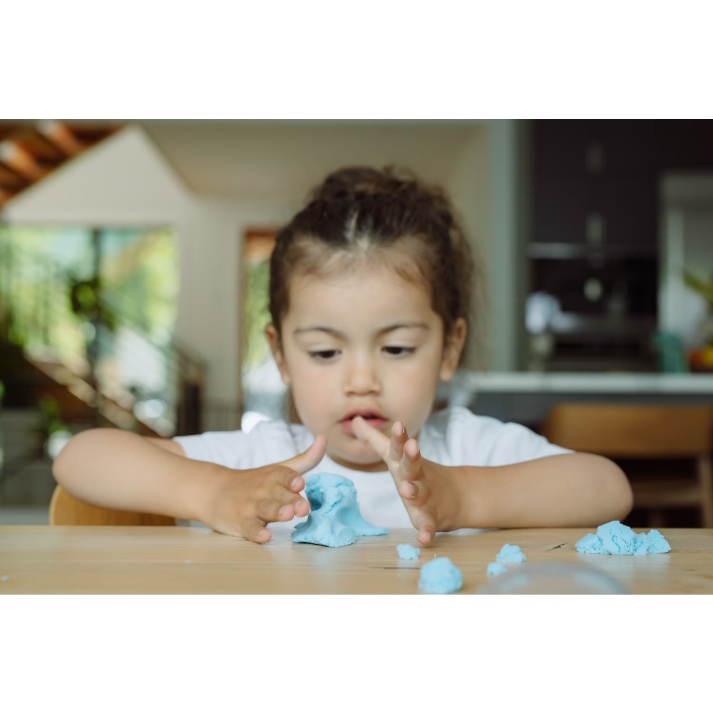 Zestaw 4 paczek piasku kinetyc – Kinetic Kids Education recenzja i cena